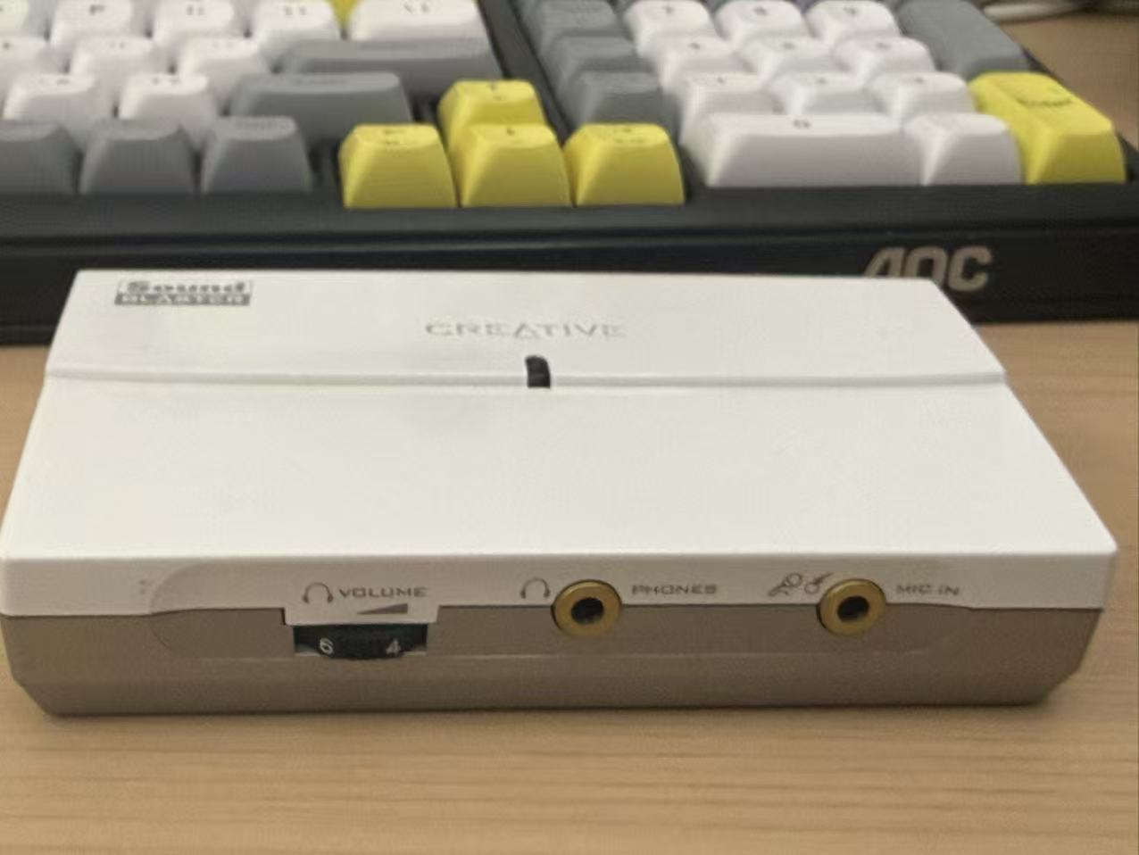 Creative Labs External Sound Blaster Model SB0270 Withe