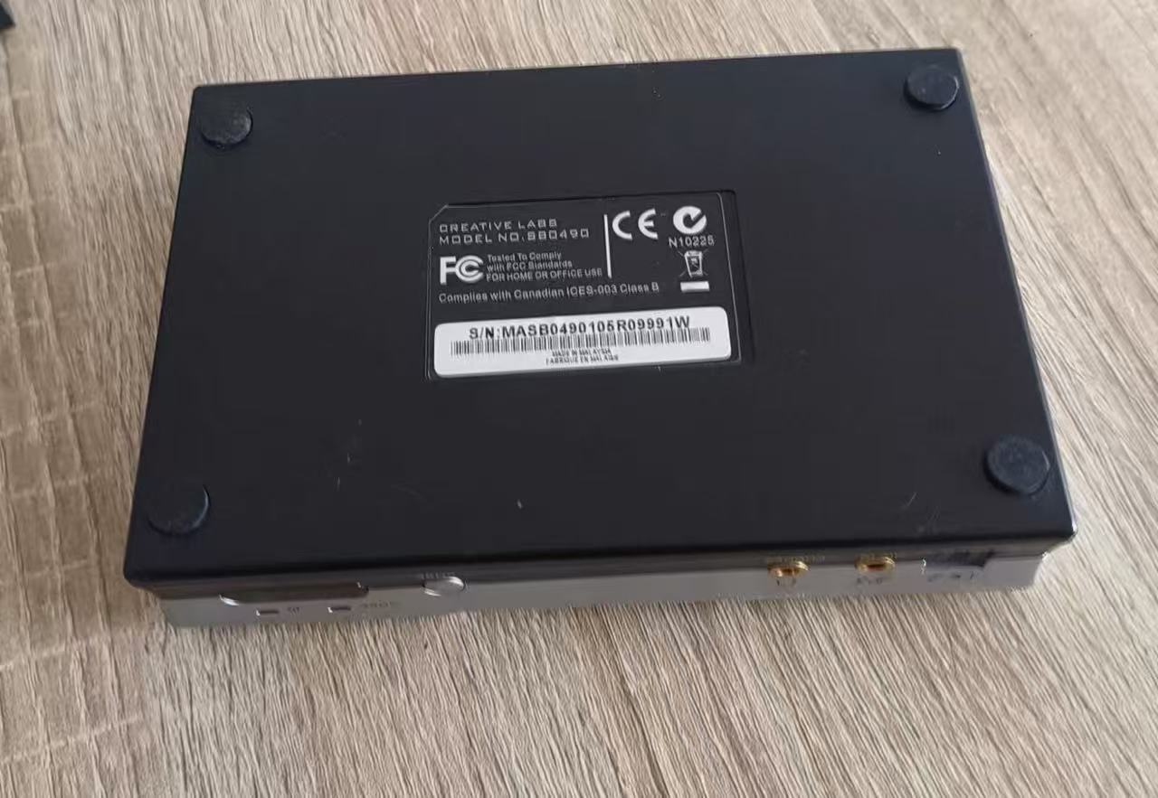 Creative Labs Live! 24-bit External Sound Blaster Model SB0490 Very Clear